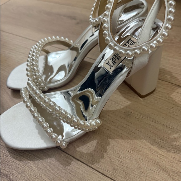 Badgley Mischka Pearl-Adorned White Heels - Picture 2 of 4